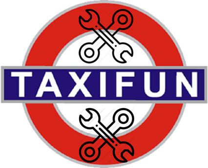 Logo rond rouge Underground Londres Inscription TAXIFUN blanc sur fond bleu, par dessus et par dessous symboles de deux outils de réparation automobile en X