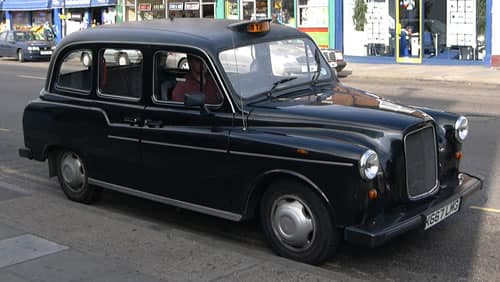 Taxi anglais noir Marque Carbodies. Le Black Cab de Londres