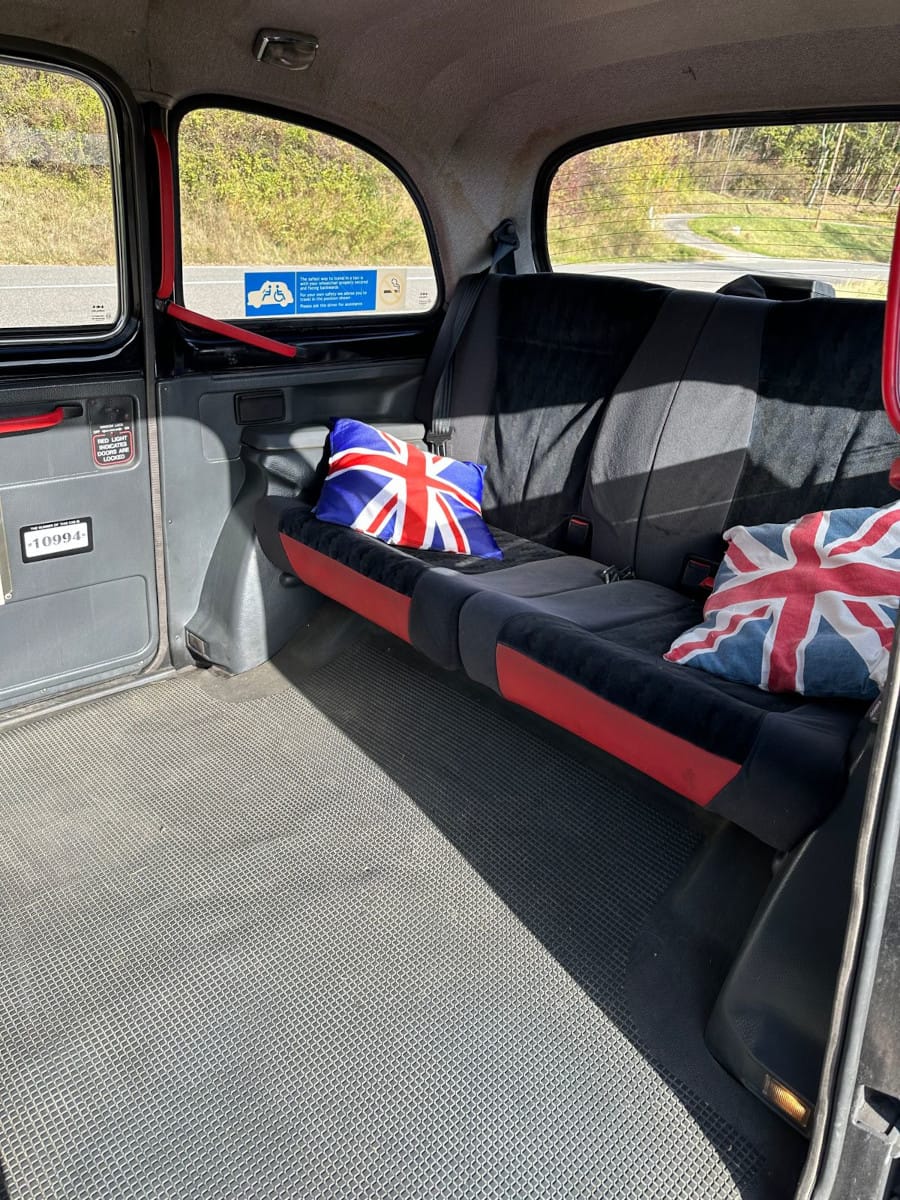 banquette taxi anglais avec coussins drapeau anglais
